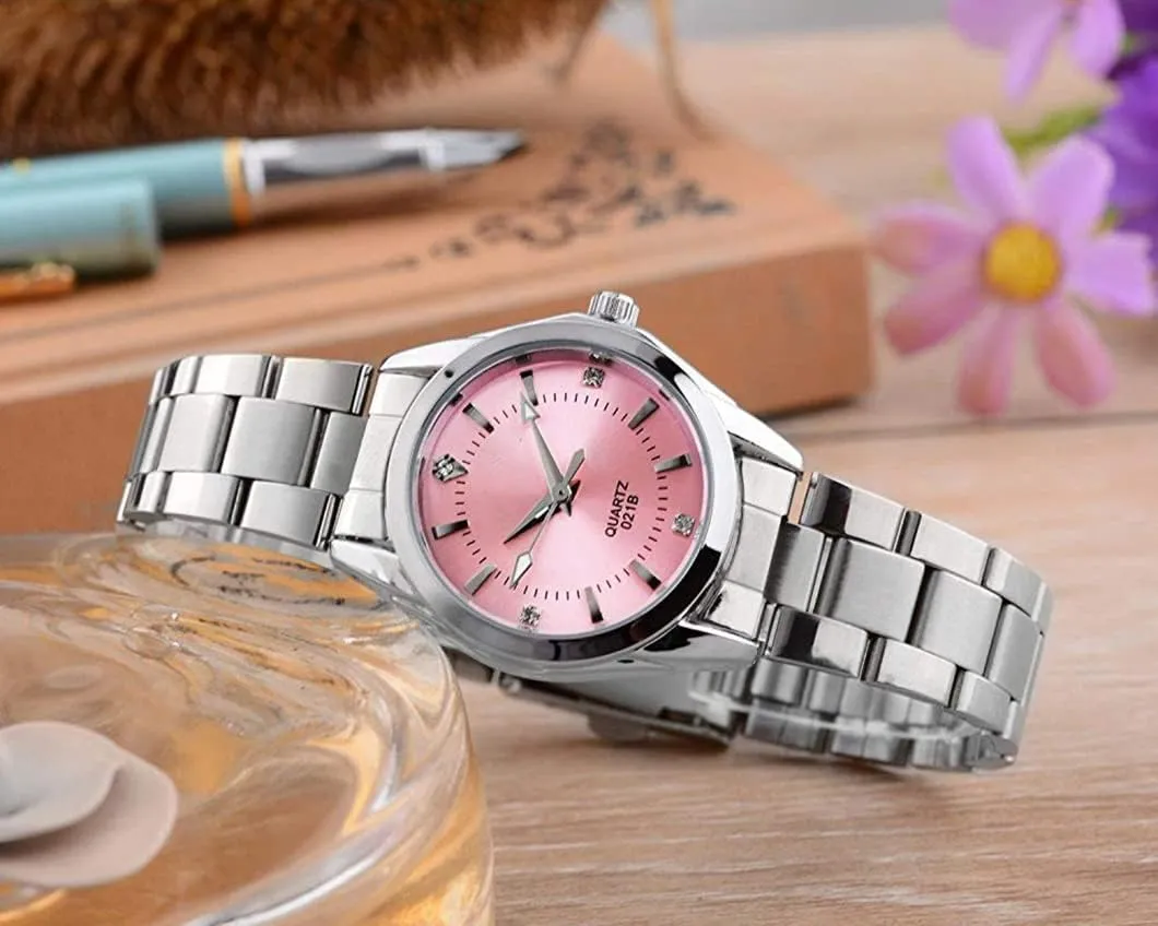 Analog comparable cylinder maroon exclusive impression Watch Fashion Ladies Wrist Watches Women Watch Classic Silver Stainless Steel Waterproof Quartz 