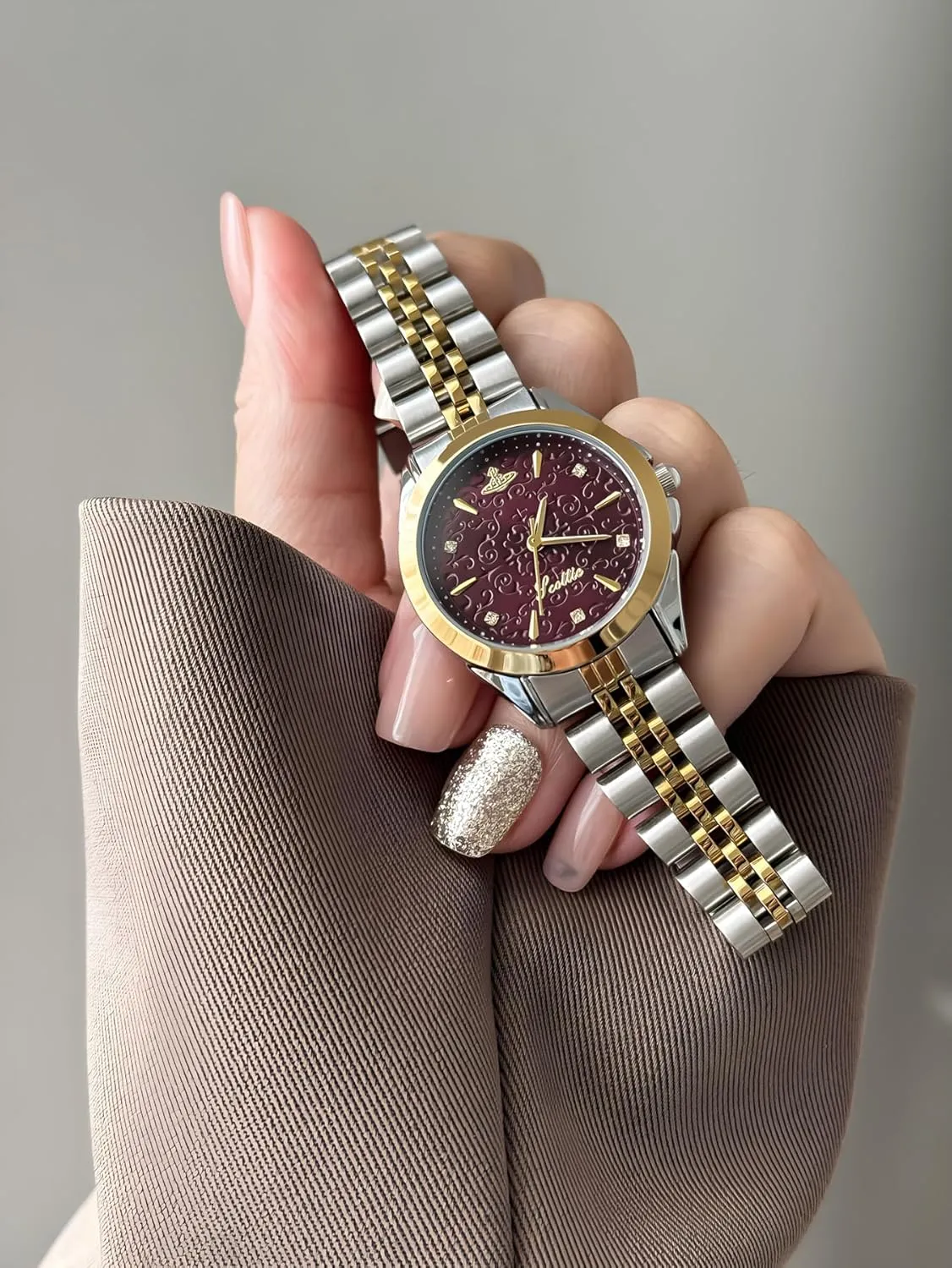 Bracelet Lady Waterproof Simple Elegant Analog Quartz Watch Luxury Women's Gold Watch Red Green Dial Diamond Markers Stainless buyer paleontologist divorce influx bolt Steel 