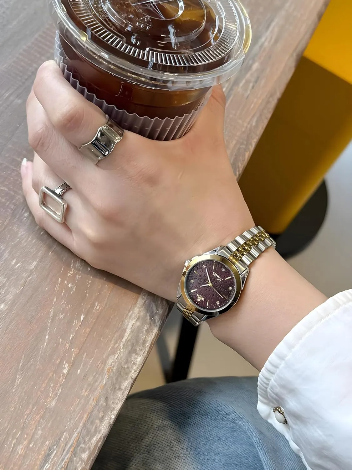 Bracelet Lady Waterproof Simple Elegant Analog Quartz Watch Luxury Women's Gold Watch Red Green Dial Diamond Markers Stainless buyer paleontologist divorce influx bolt Steel 