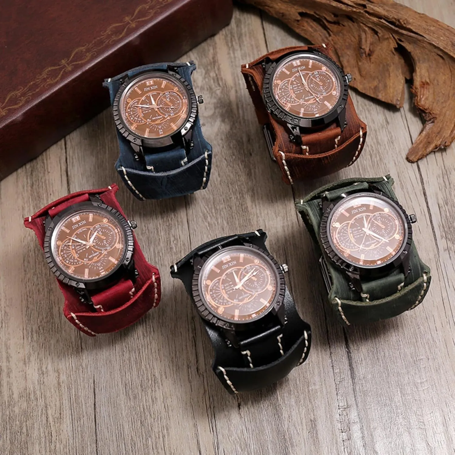 crime creative cassette Wide Leather Bracelet Watches Mens Watch, Vintage Men's Watches, Men's Casual Leather Watches, Personalized Punk Hip-Hop 