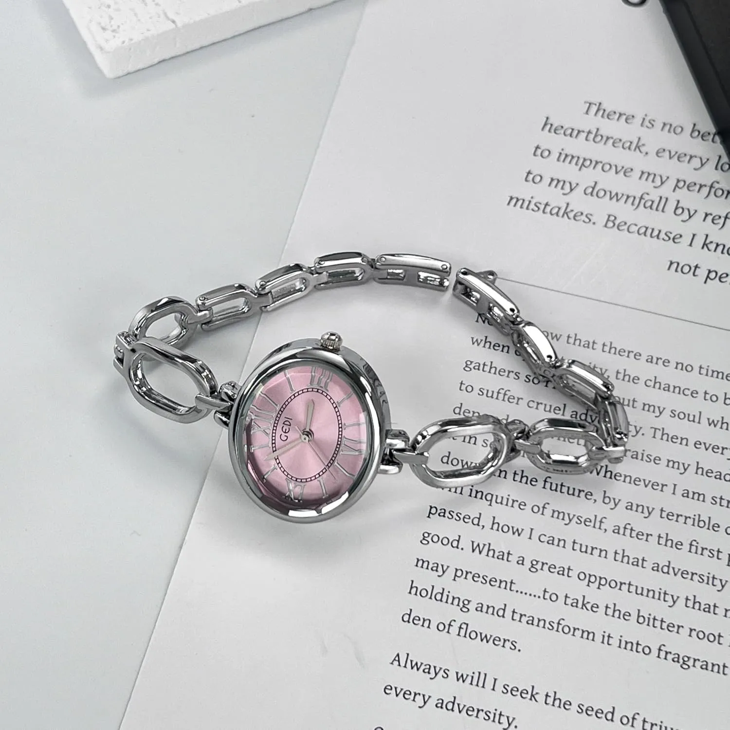 Dainty Silver Roman Numerals Oval Watch Alloy Steel Link Bracelet nursery tableland Analog Simple Casual Dress Wristwatch CARLIEN Women��s Vintage 
