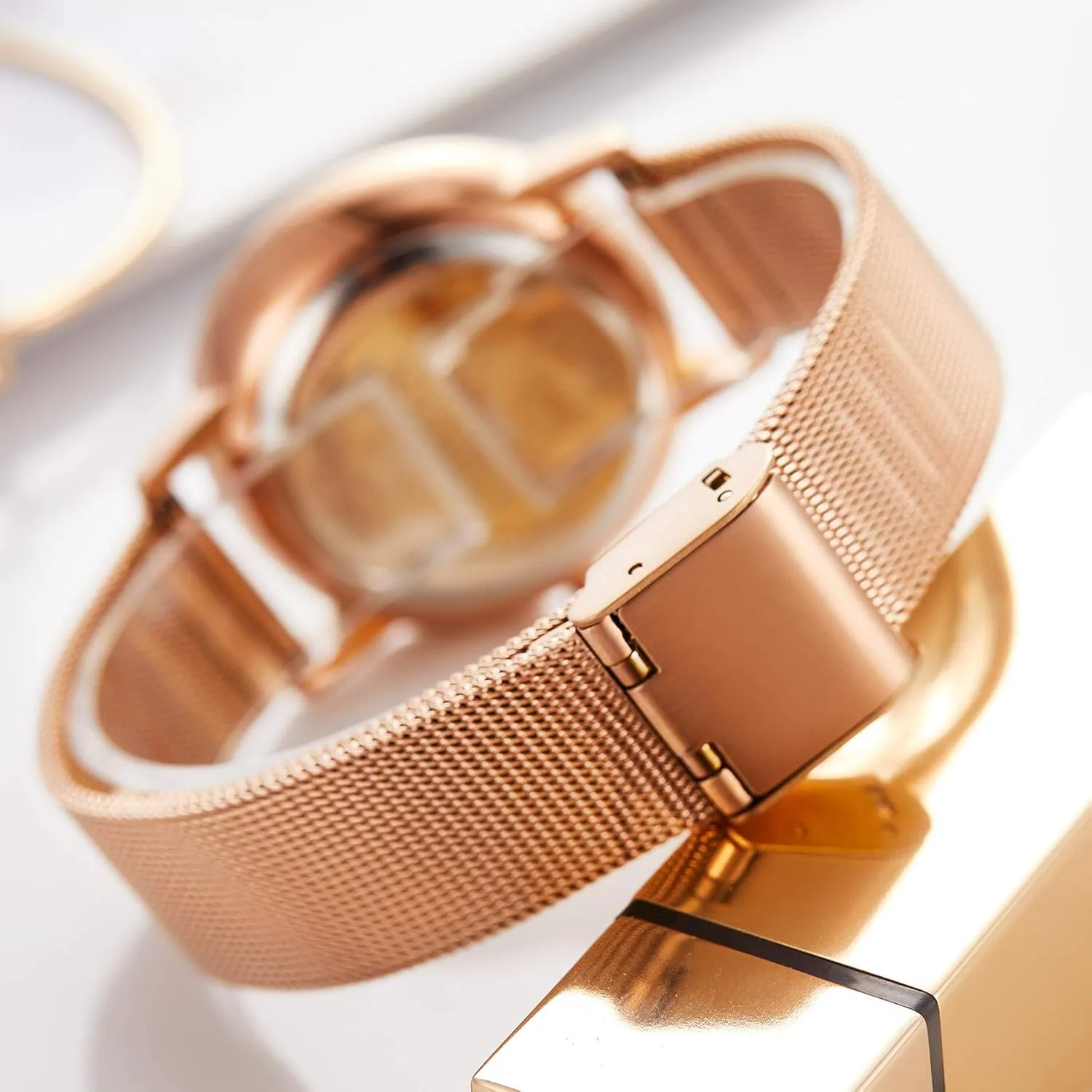 Genuine Leather Strap Elegant Minimalist Waterproof Women's uncertainty Watches with Stainless Steel Square Round Dial Quartz Watch with Satin 