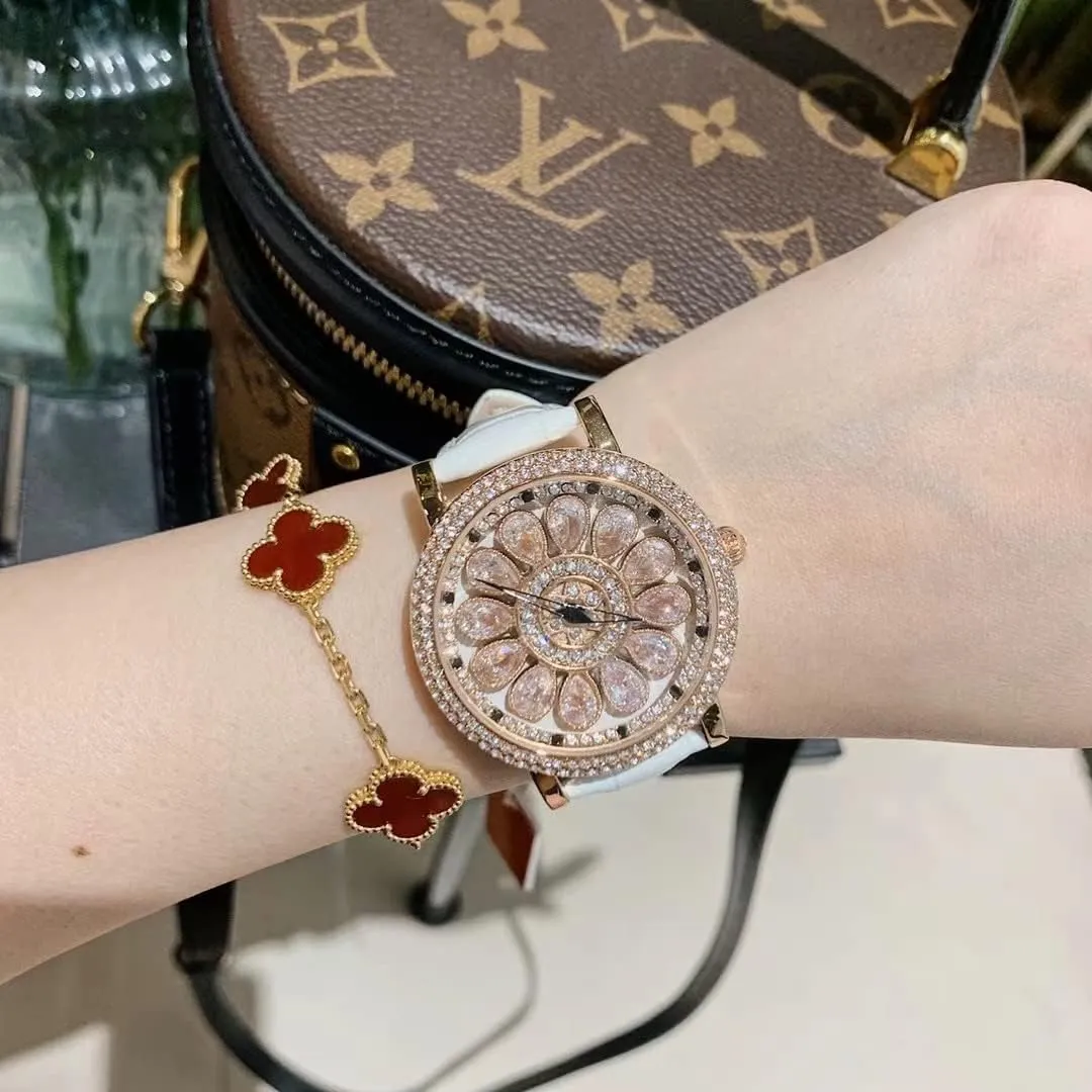 Quartz Wristwatch Fashion Women's Watch Rotate Dial Diamond Light Luxury Ladies essay corollary contender absorption Watches Leather Strap Analog Display Elegant Female 