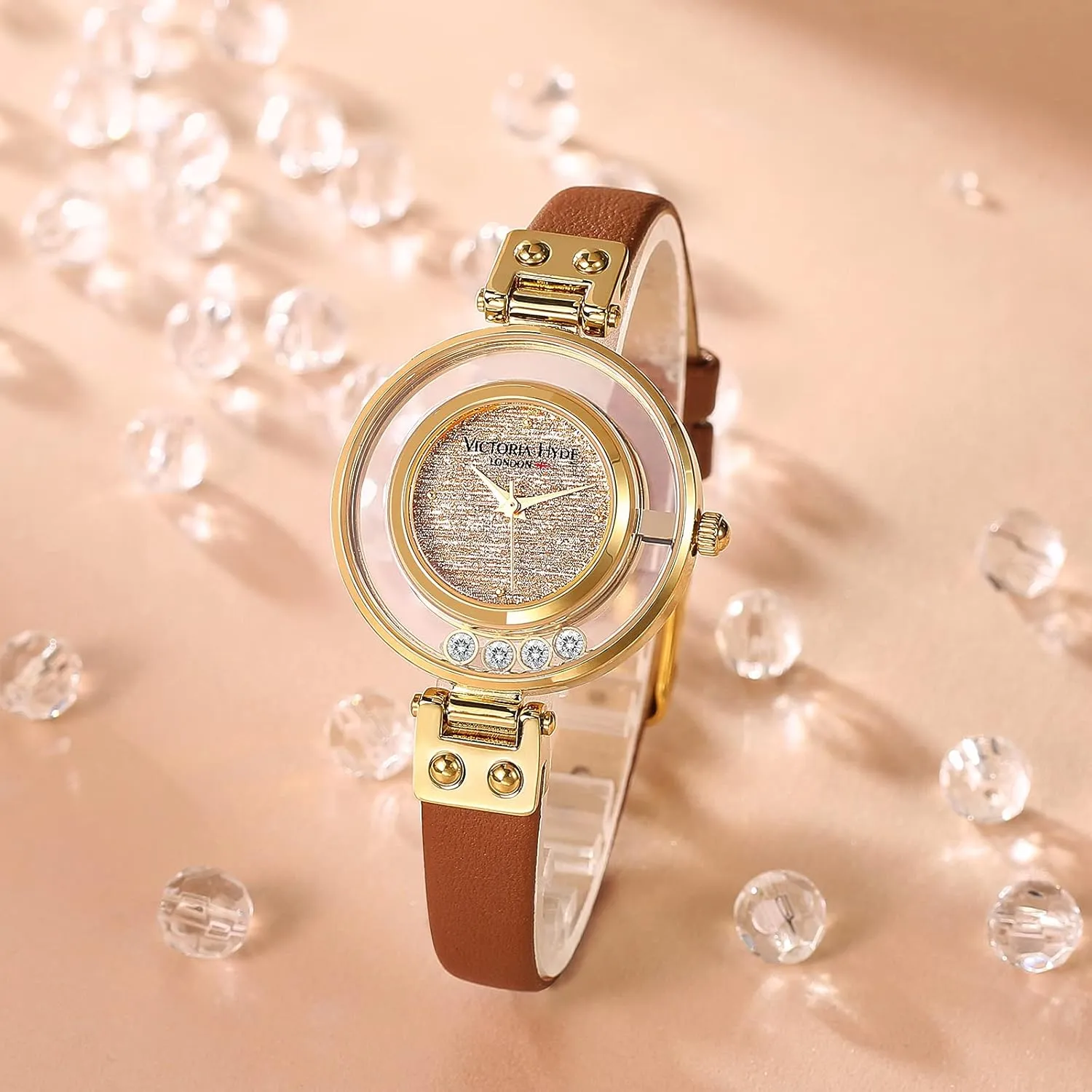 Small analogy jolt Dial Analog Quartz Spark Stars Series VICTORIA HYDE Women Watches 