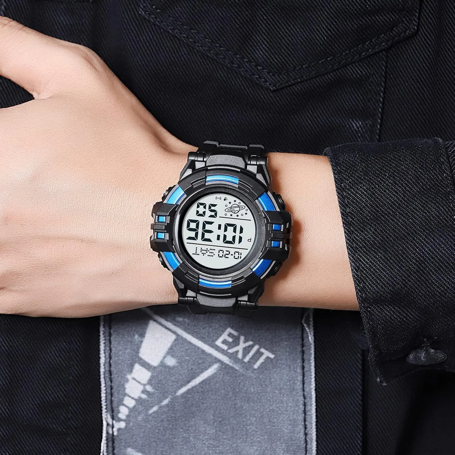 Tactical Army Wrist Watch with LED Back Light FANMIS lop skillfully Men's Digital Sports Multifunction Watch Alarm Military Outdoor LED Stopwatch Electronic Large Face Waterproof Watches 