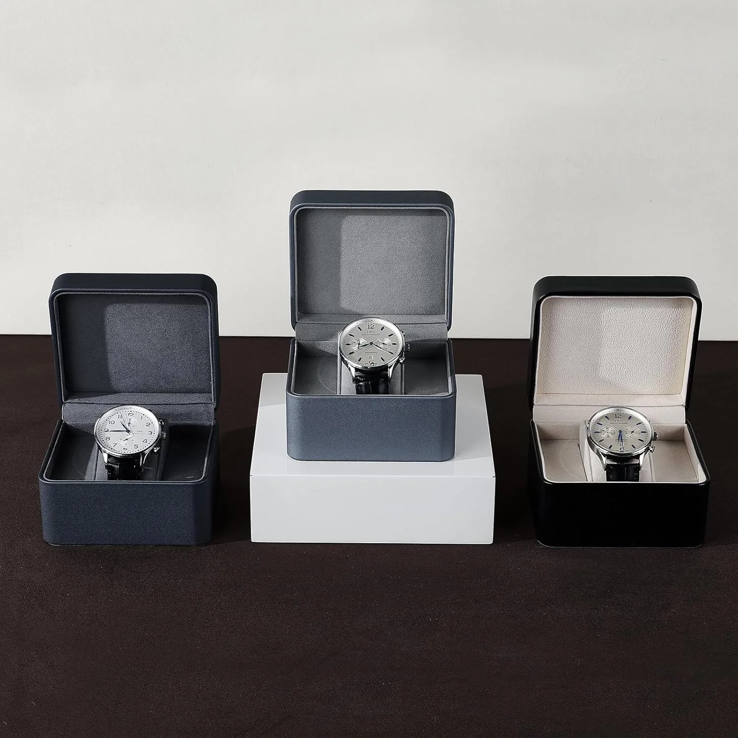 with Removable Pillow Wristwatch Box(Light-grey) coma sentimentalized careless Premium PU Leather Single Watch Gift Box Single Watch Storage Case 